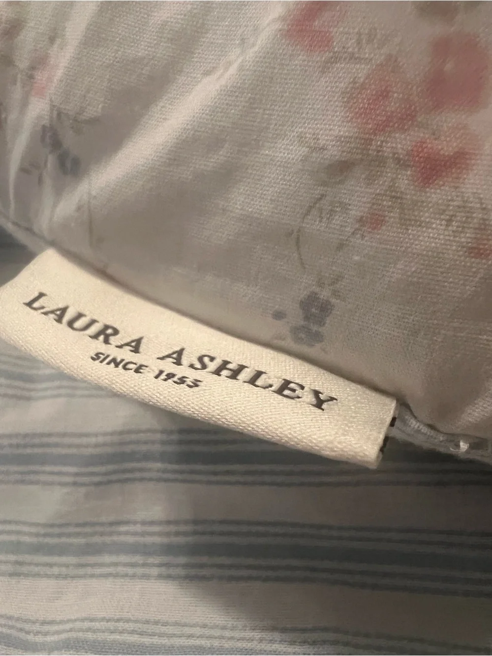 Laura Ashley Patchwork Hope Reversible queen Bedspread Floral Cottage Core